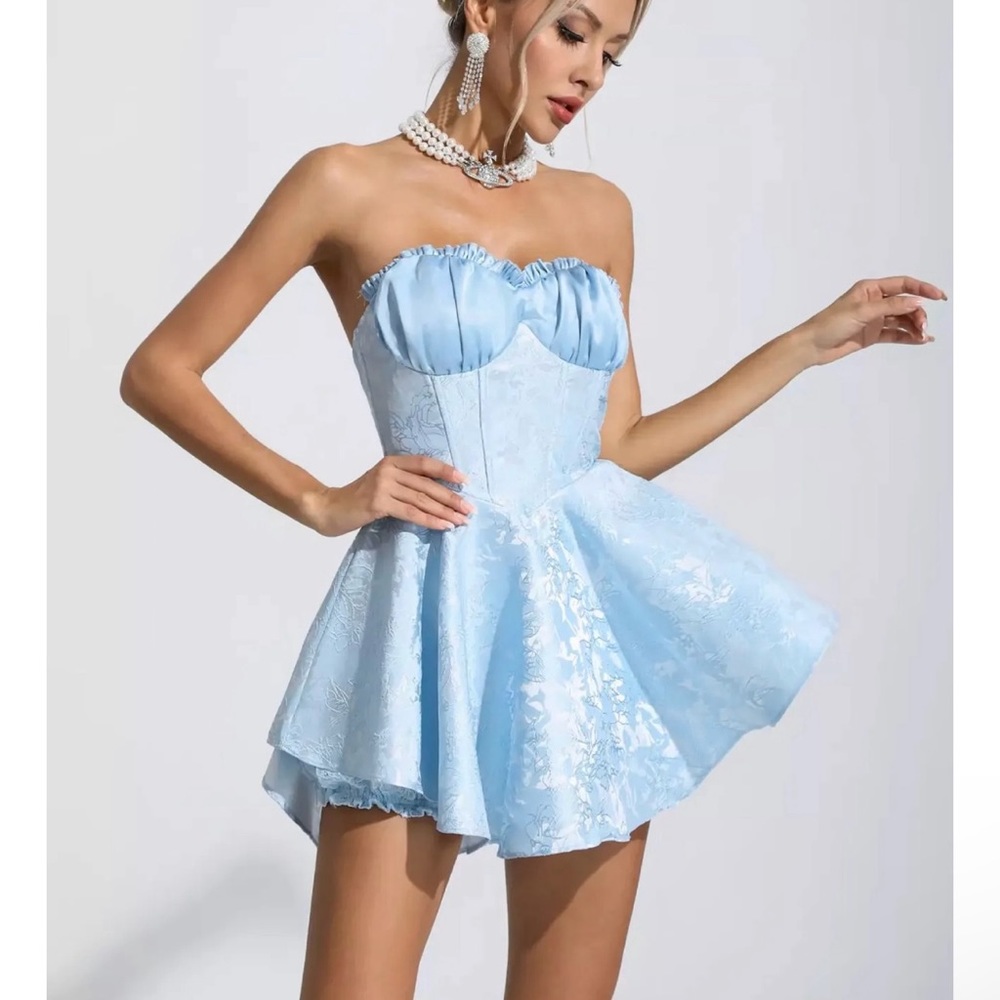 Blue sprapless dress